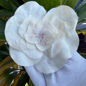 Rare Vintage CHANEL White Camellia Flower Pin Brooch with Box